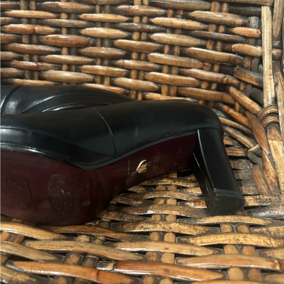 Tomaris Black Worthman Charlene Black Pump Shoes size 39/8.5US - Picture 10 of 14